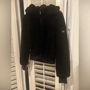 ALO Yoga Women's Cozy Black Teddy Jacket